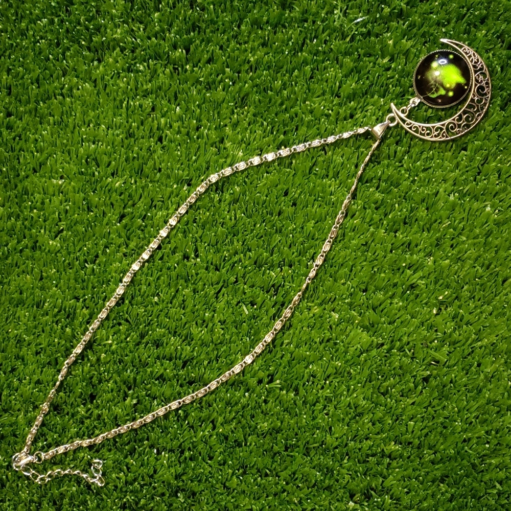 Constellation Moon Necklace (Aries)